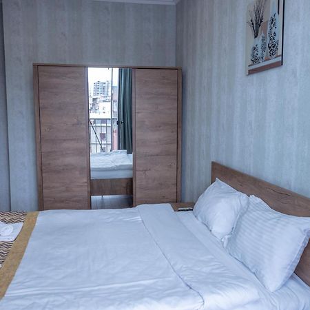 Ameri Apartments Tbiliszi Szoba fotó
